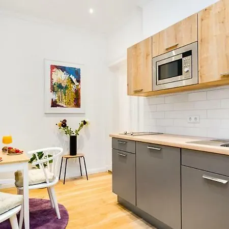 Apartment Nollendorfstr. 10 *